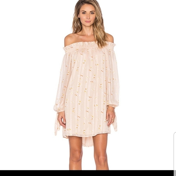 WAYF Off Shoulder Floral Dress NWT - Picture 1 of 8